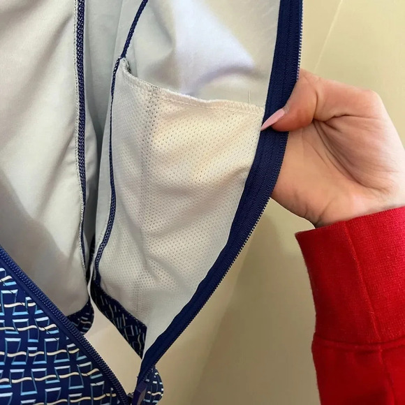 J McLaughlin Womens Blue Activewear Jacket Large Full Zip Windbreaker Geometric - Picture 5 of 11